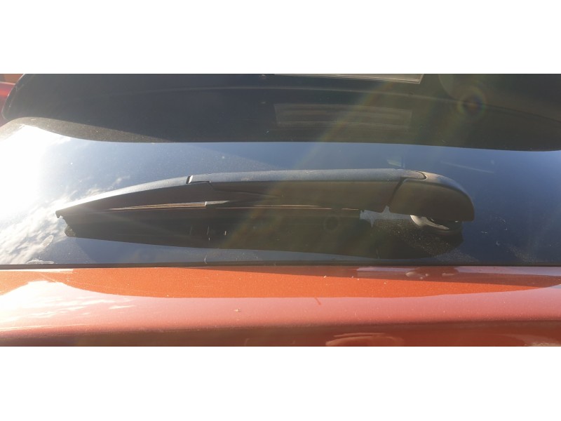 Recambio de brazo limpia trasero para suzuki swift (az) referencia OEM IAM 3882152R00000  
