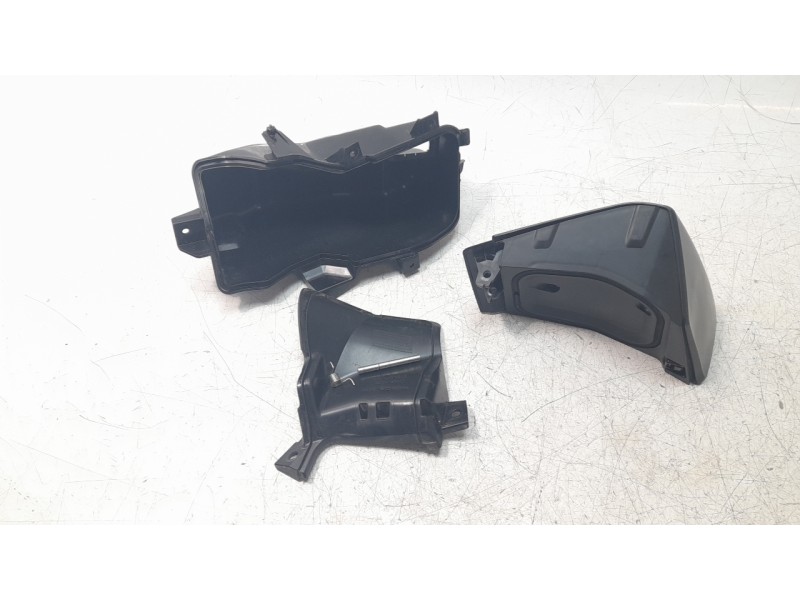 Recambio de guantera para honda pcx 125 referencia OEM IAM 81132K1ZJ10  