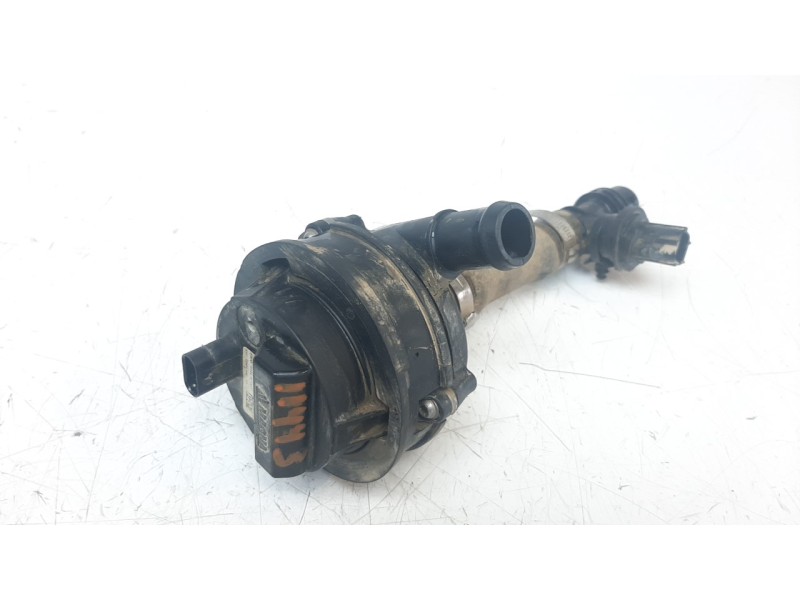 Recambio de bomba agua para jeep renegade limited 4x4 referencia OEM IAM 52115758  