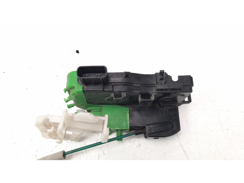 Recambio de cerradura puerta delantera derecha para hyundai i40 1.7 crdi cat referencia OEM IAM 813203Z000  