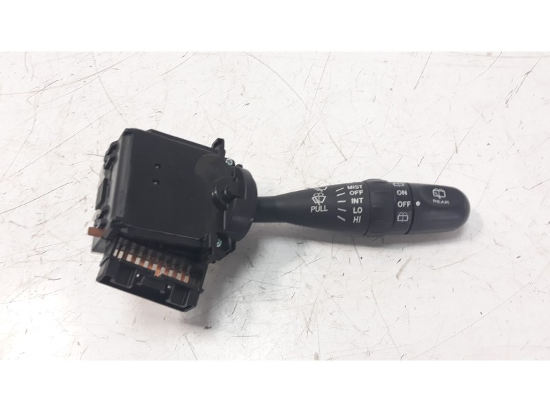 Recambio de mando limpia para mahindra kuv 100 2wd nxt referencia OEM IAM 1105DA0110N  
