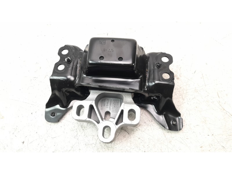 Recambio de soporte motor izquierdo para seat ateca (khp) style go referencia OEM IAM 5Q0199555AD  
