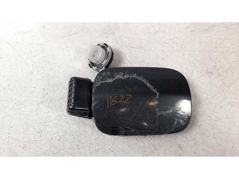 Recambio de tapa exterior combustible para hyundai kona 1.0 tgdi cat referencia OEM IAM 69510J9000  
