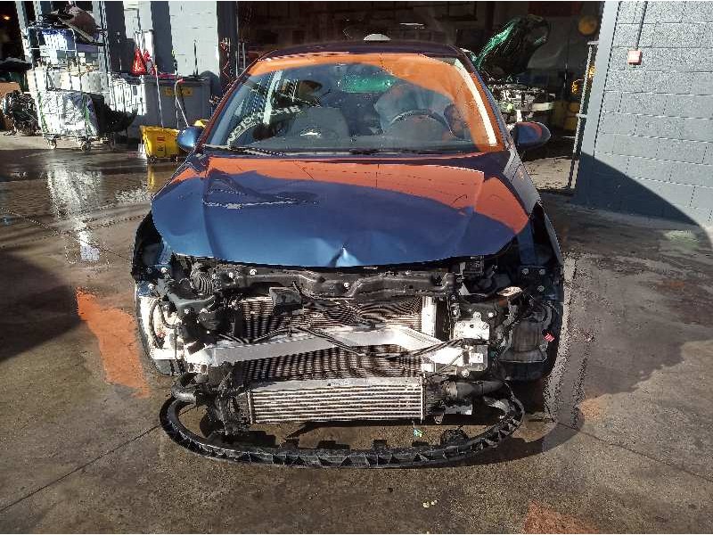 opel corsa e del año 2015