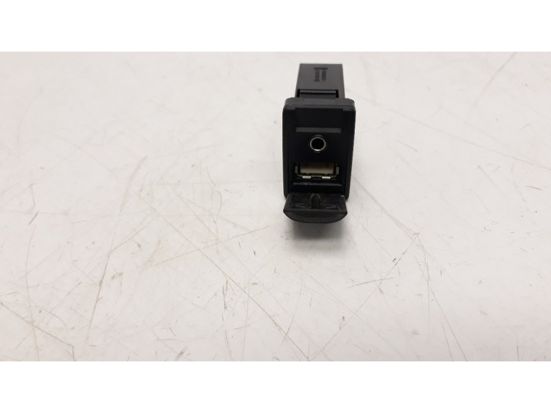 Recambio de modulo electronico para toyota rav 4 2.0 d-4d cat referencia OEM IAM 8619042040  