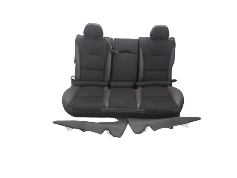 Recambio de asientos traseros para volvo v60 kombi 2.0 diesel cat referencia OEM IAM 31435364  
