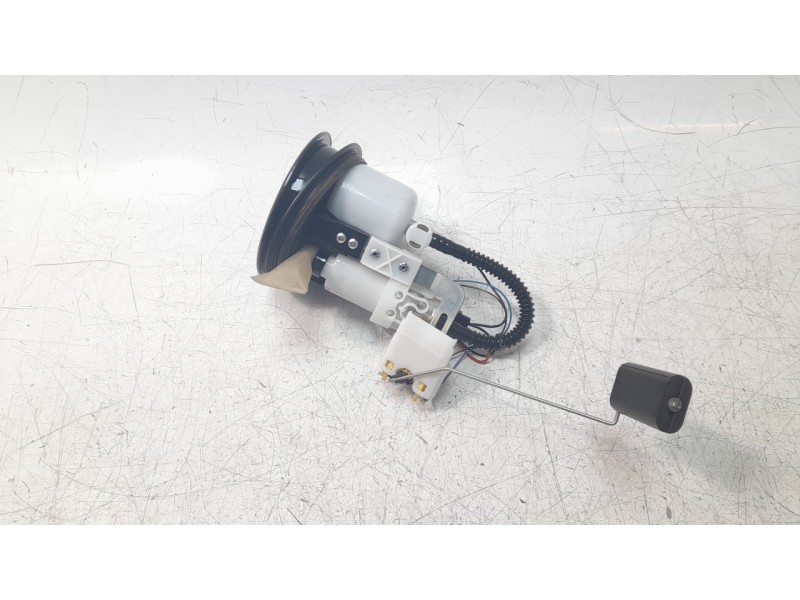 Recambio de bomba combustible para bmw f 850 gs f 850 adventure referencia OEM IAM 9829178 16148565233 