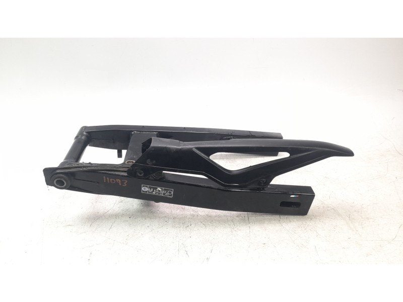 Recambio de basculante para honda nc 750 referencia OEM IAM 52200MGSD71  