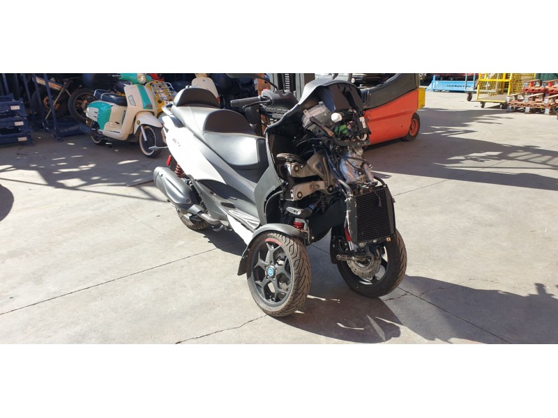 piaggio (vespa) mp3 400 hpe del año 2022