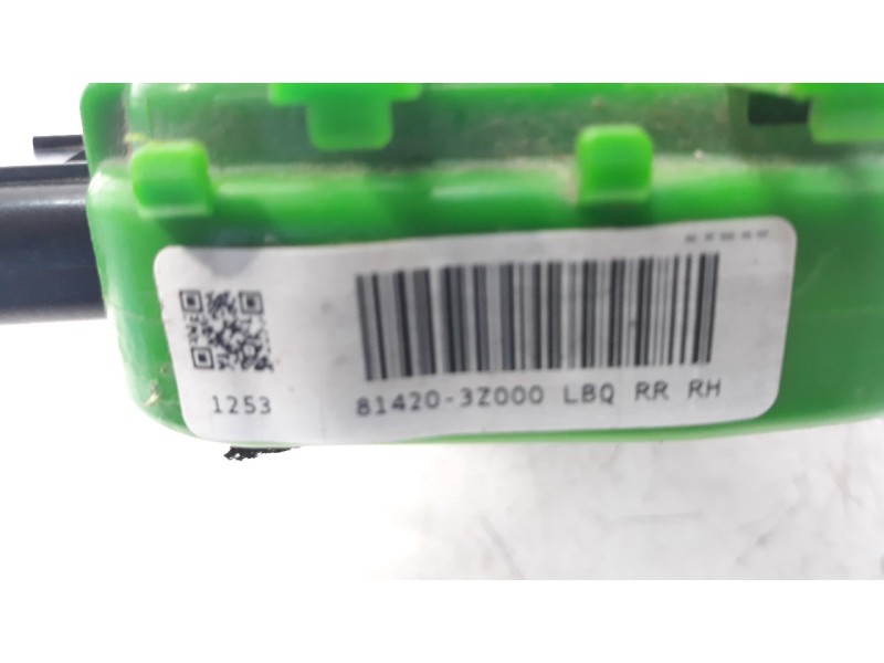 Recambio de cerradura puerta trasera derecha para hyundai i40 1.7 crdi cat referencia OEM IAM 814203Z000  