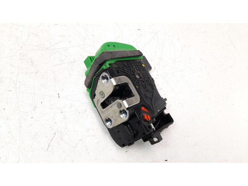 Recambio de cerradura puerta trasera izquierda para hyundai i40 1.7 crdi cat referencia OEM IAM 814103Z000  