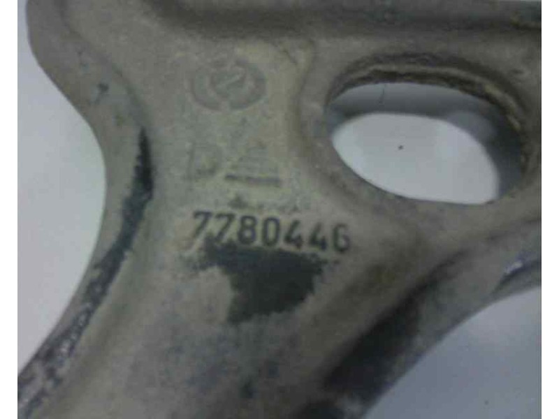 Recambio de brazo suspension inferior delantero derecho para alfa romeo 145 referencia OEM IAM 7780446  