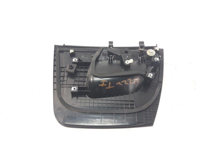 Recambio de maneta exterior trasera izquierda para mahindra kuv 100 2wd nxt referencia OEM IAM 114DAZ00071N  