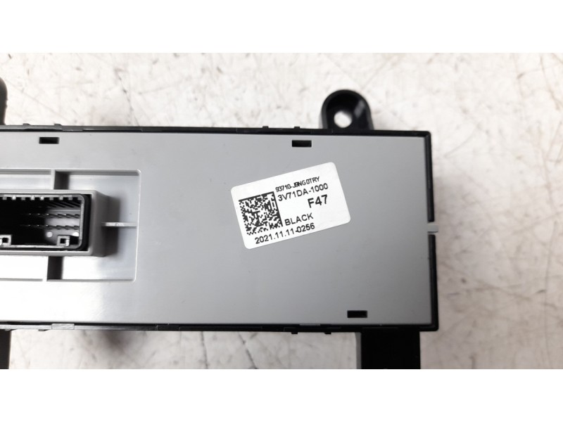 Recambio de mando multifuncion para hyundai kona 1.0 tgdi cat referencia OEM IAM 93710J9NG0TRY  