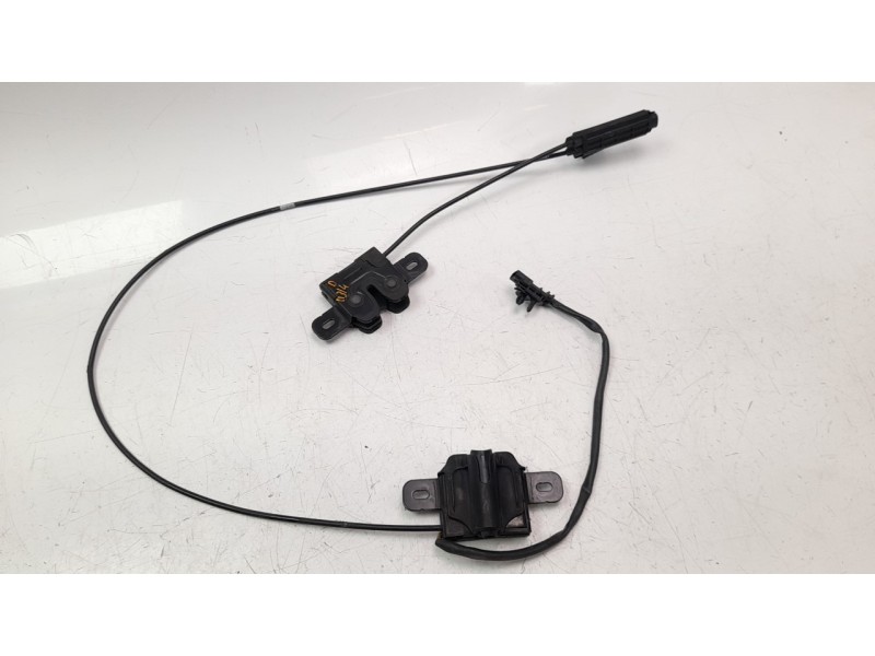 Recambio de cerradura capo para volvo v60 kombi 2.0 diesel cat referencia OEM IAM 31425344  