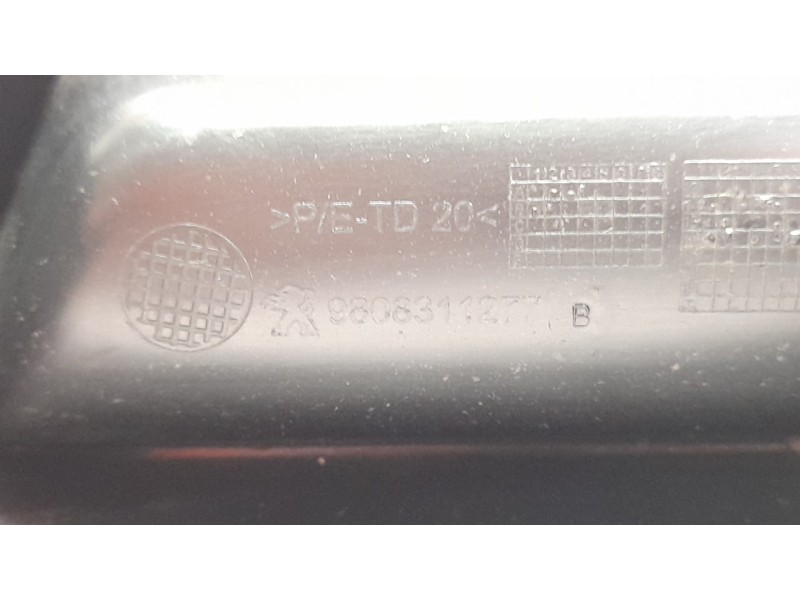 Recambio de moldura para peugeot 508 sw gt line referencia OEM IAM 9808311277  