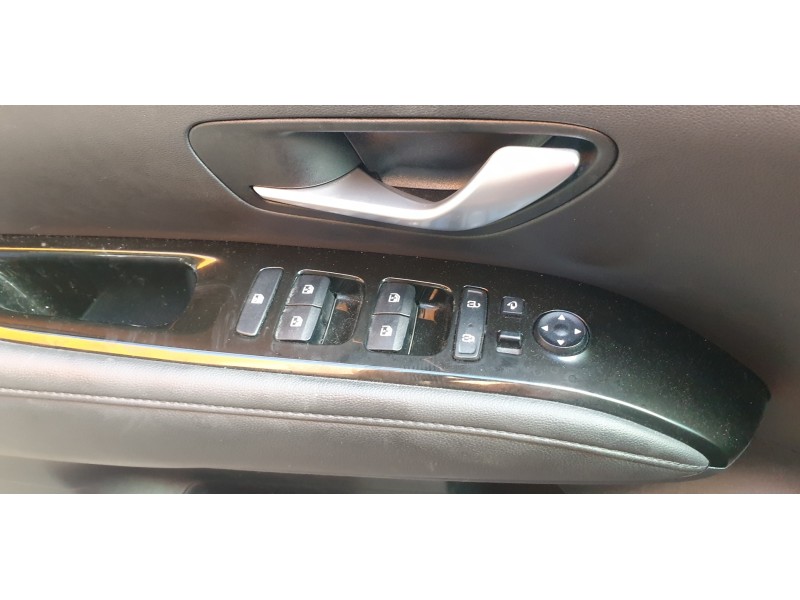 Recambio de mando elevalunas delantero izquierdo para hyundai tucson referencia OEM IAM 93571N74004X  