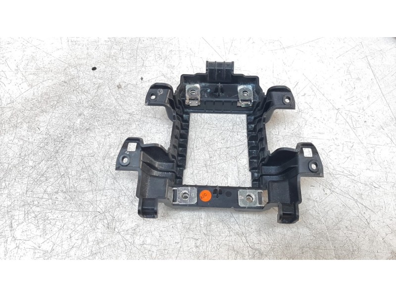 Recambio de moldura para opel corsa f ultimate referencia OEM IAM 9829630880  
