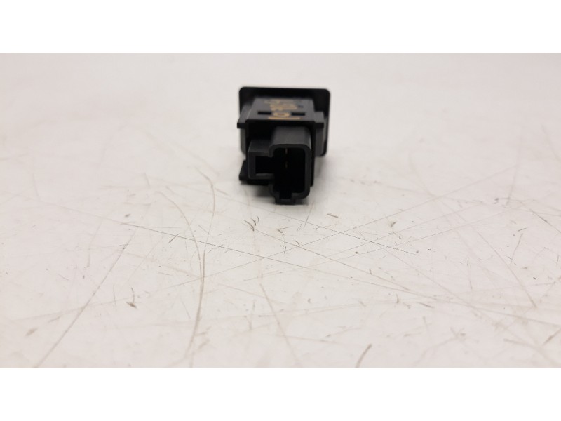 Recambio de interruptor para toyota rav 4 2.0 d-4d cat referencia OEM IAM 15A257  