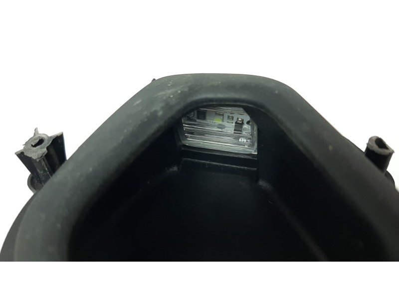 Recambio de maneta interior delantera derecha para mahindra kuv 100 2wd nxt referencia OEM IAM 0114DAZ00161N 0114DAZ00301N 