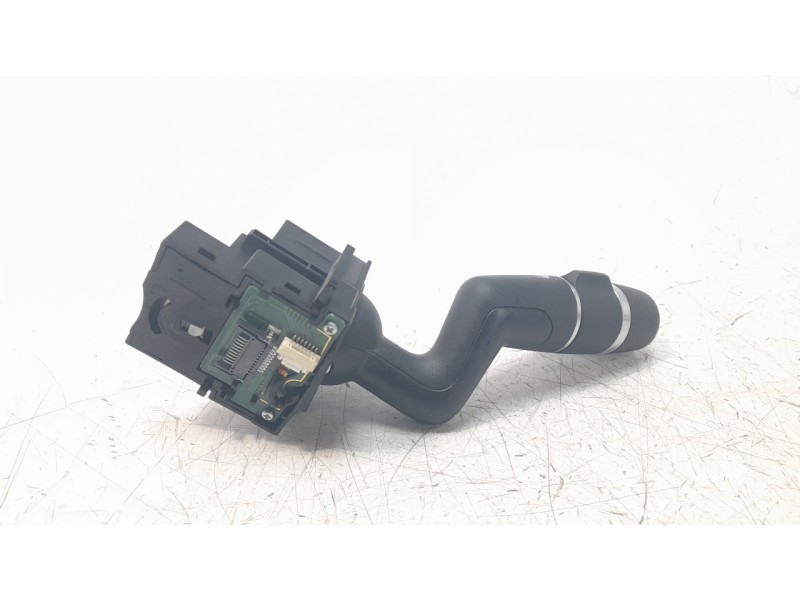 Recambio de mando intermitentes para land rover discovery sport 2.0 td4 cat referencia OEM IAM BJ323F972DB  