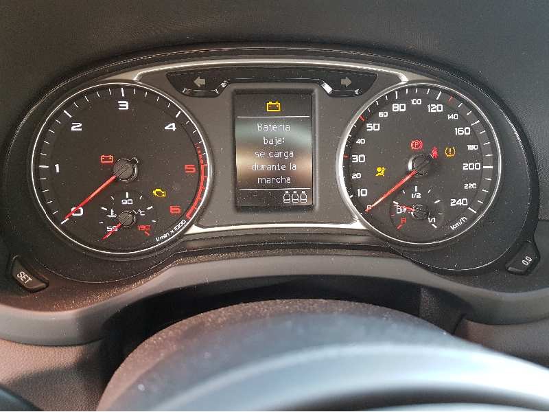 audi a1 sportback (8xf) del año 2017