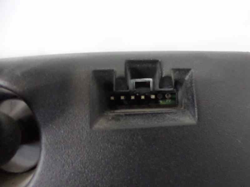 Recambio de espejo para toyota corolla verso (r1) 2.2 d-4d luna referencia OEM IAM 878100D080  
