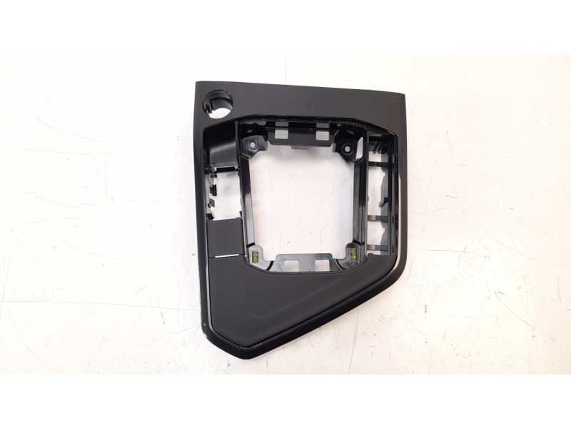 Recambio de moldura para volkswagen tiguan 2.0 tdi referencia OEM IAM 5NB854263  