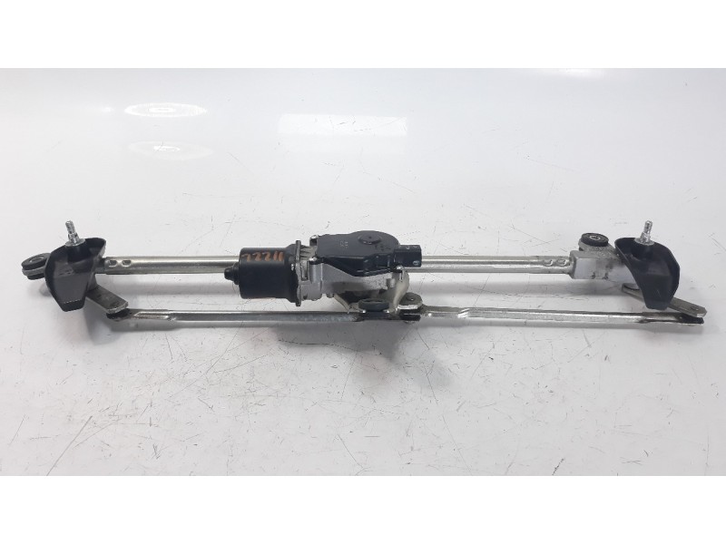 Recambio de motor limpia delantero para mahindra kuv 100 2wd nxt referencia OEM IAM 116BAZ00021N  