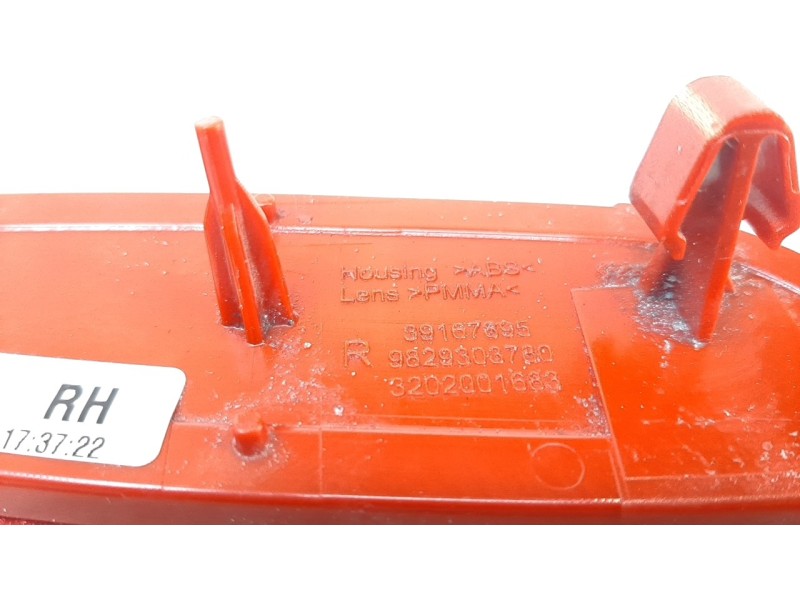 Recambio de piloto trasero derecho paragolpes para opel corsa f ultimate referencia OEM IAM 9829303780  