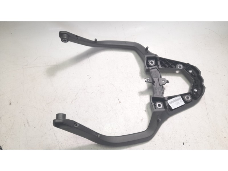 Recambio de agarradera trasera para triumph tiger tiger 1200 gt pro (pv01) referencia OEM IAM T2310732LL  