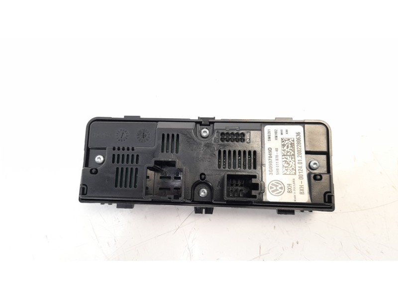 Recambio de mando climatizador para volkswagen tiguan 2.0 tdi referencia OEM IAM 3G0907049D  