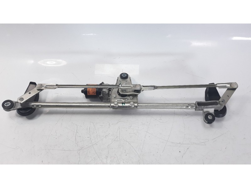 Recambio de motor limpia delantero para mahindra kuv 100 2wd nxt referencia OEM IAM 116BAZ00021N  