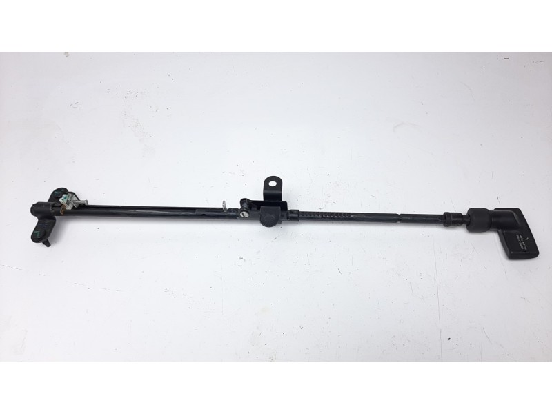 Recambio de palanca freno para mahindra kuv 100 2wd nxt referencia OEM IAM 605AAA00861N  