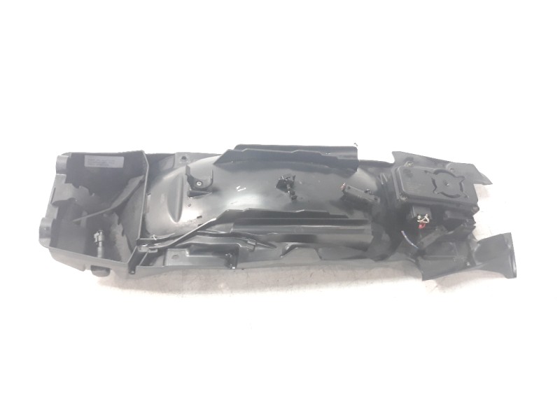 Recambio de moldura para bmw r 1200 gs/r/hp2 referencia OEM IAM 46627708646  
