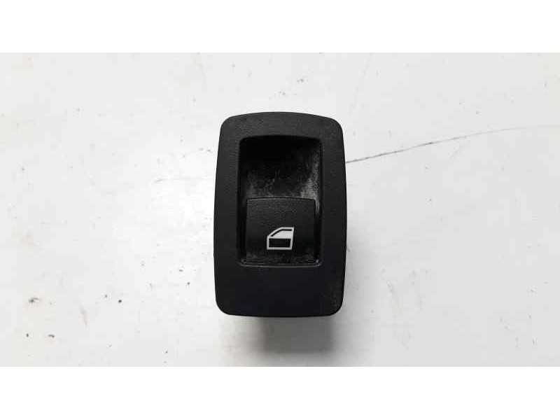 Recambio de mando elevalunas trasero derecho para bmw serie 3 touring (f31) 316d referencia OEM IAM 9208108  