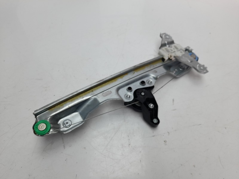 Recambio de elevalunas trasero derecho para renault kadjar intens referencia OEM IAM 827004EA0A  