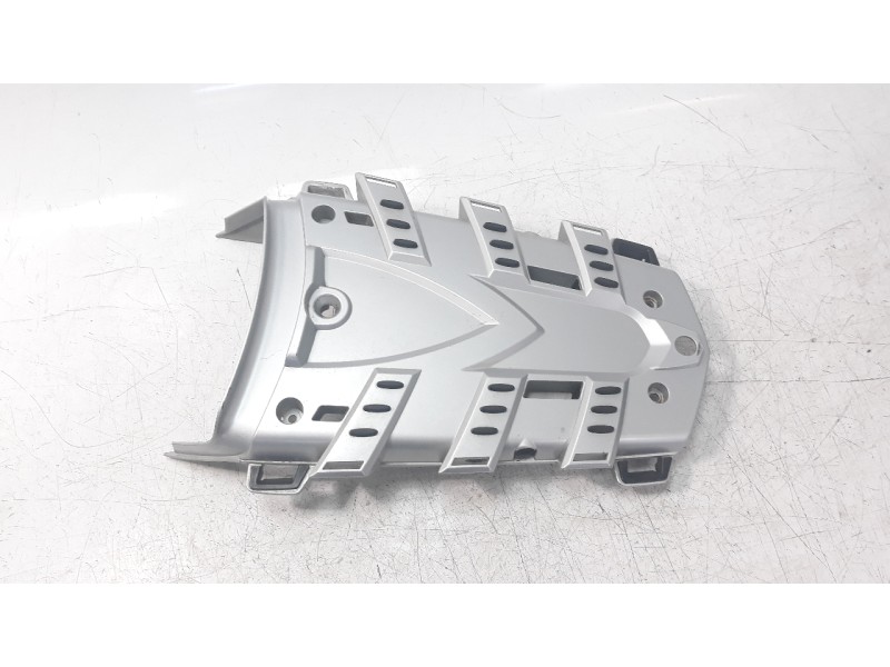Recambio de portaequipajes para bmw r 1200 gs/r/hp2 referencia OEM IAM 46547698454  