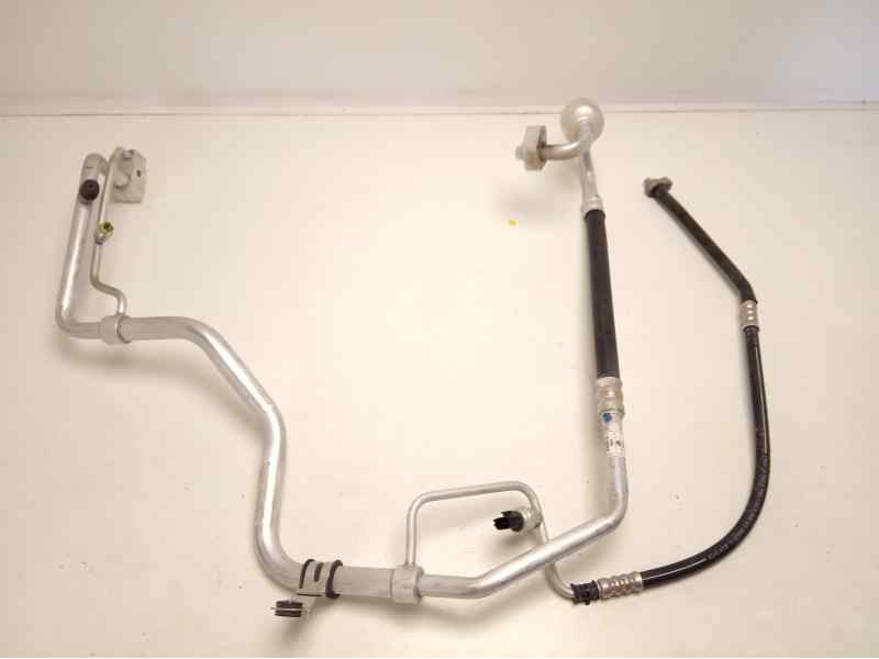 Recambio de tubos aire acondicionado para ssangyong tivoli limited 4x2 referencia OEM IAM 6862035106  