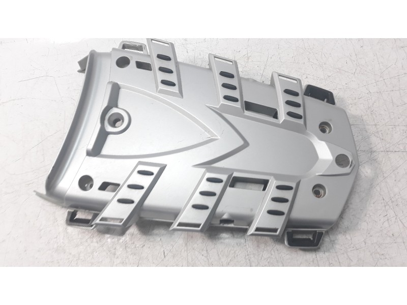 Recambio de portaequipajes para bmw r 1200 gs/r/hp2 referencia OEM IAM 46547698454  
