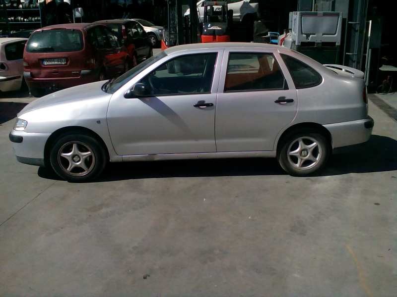 seat cordoba berlina (6k2) del año 1999