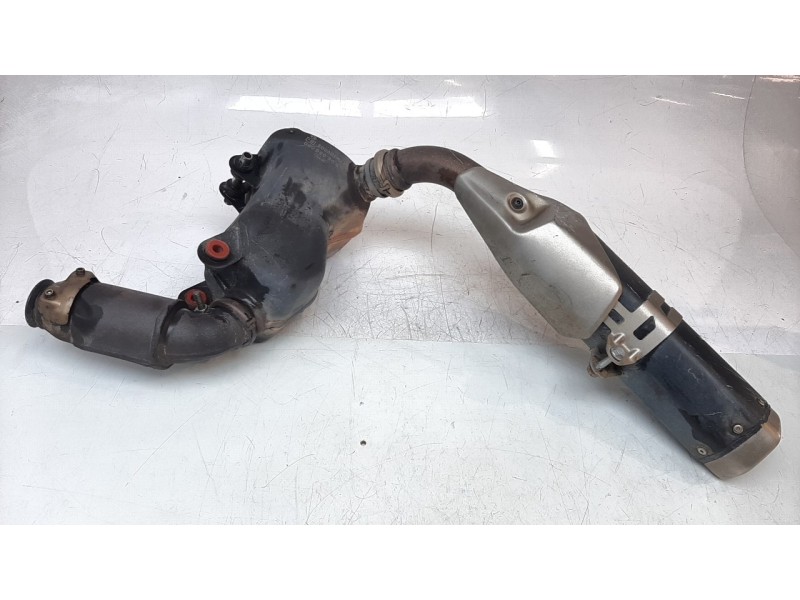 Recambio de silenciador trasero para ktm 390 duke 390 duke referencia OEM IAM 94305083000  