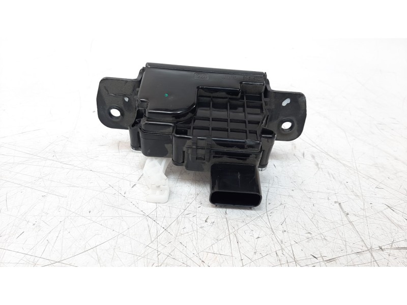 Recambio de cerradura maletero / porton para hyundai tucson 1.6 crdi cat referencia OEM IAM 81230D3000  