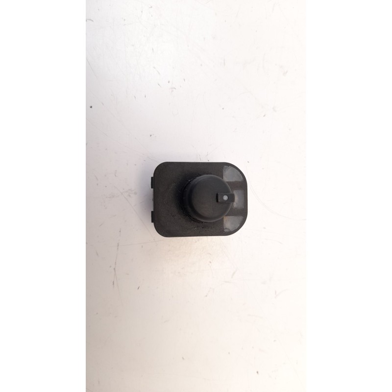 Recambio de mando retrovisor para audi a4 avant (8e) 2.0 tdi referencia OEM IAM 8E0959565 AUD30920 