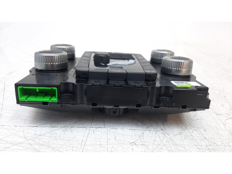 Recambio de mando climatizador para volvo v60 kombi 2.0 diesel cat referencia OEM IAM 31398588  