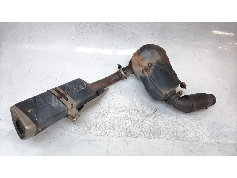 Recambio de silenciador trasero para ktm 390 duke 390 duke referencia OEM IAM 94305083000  