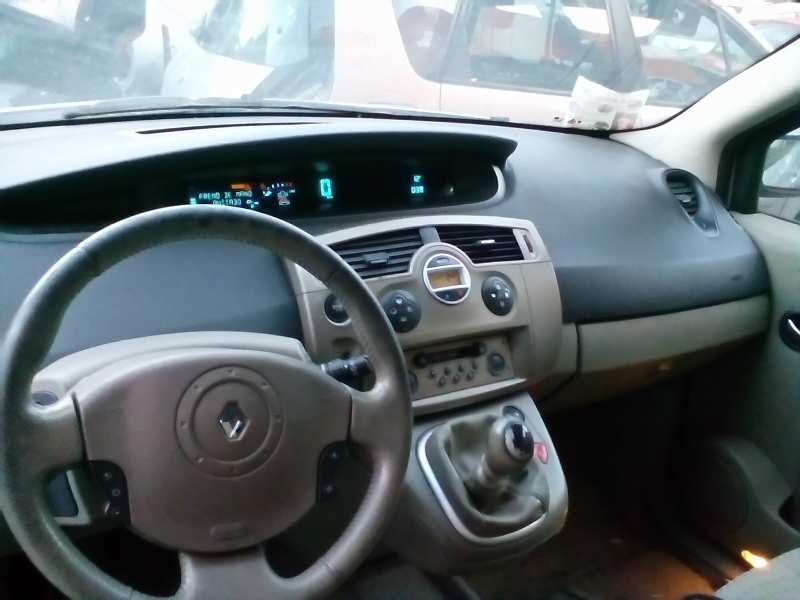 renault scenic ii del año 2005