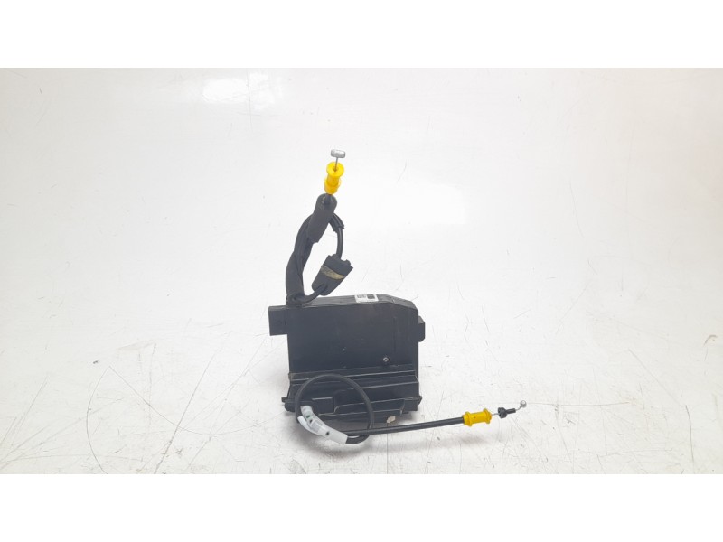 Recambio de cerradura puerta trasera izquierda para peugeot 308 referencia OEM IAM 9826126080  