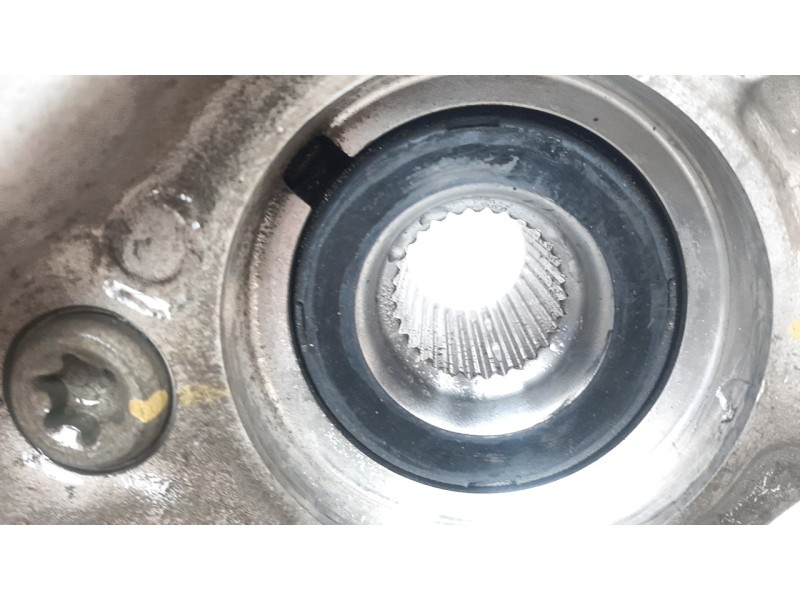 Recambio de mangueta delantera derecha para hyundai tucson referencia OEM IAM 51711N7000  