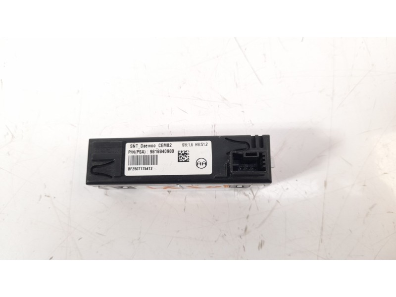 Recambio de pantalla multifuncion para opel crossland x excellence referencia OEM IAM 9818840980  
